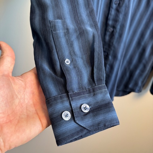 Britches Men's Long‎ Sleeve Button Up Shirt Blue/Black Size Medium Velvet Feel - Picture 2 of 13